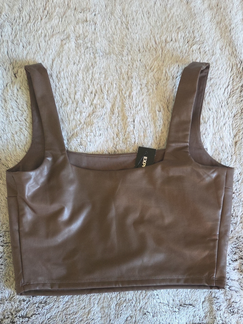 NWT Express Body Contour Faux Leather Square Neck Cropped Tank - Picture 5 of 5